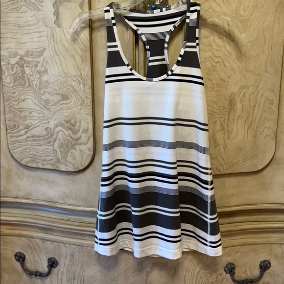 lululemon athletica Tops - 🌷LULULEMON RACERBACK SIZE 8